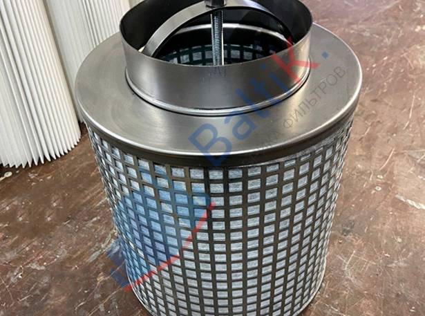 Канальный фильтр для вентиляции с двумя угольными фильтр-элементами